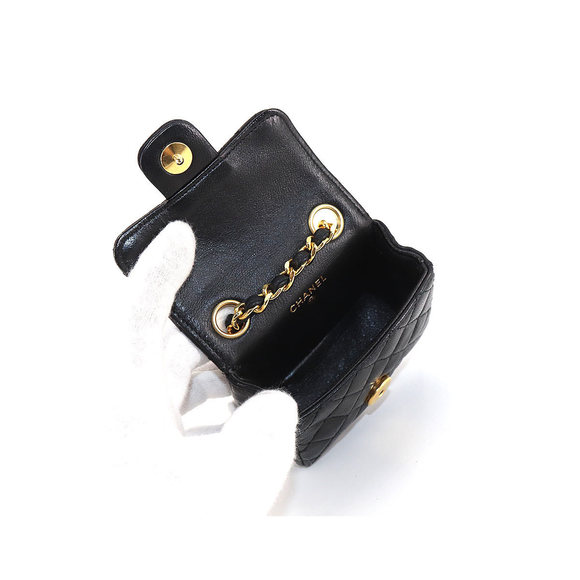 Chanel Mini Matelasse Chain Pouch Leather Black Gold Metal Fittings - Picture 6 of 8